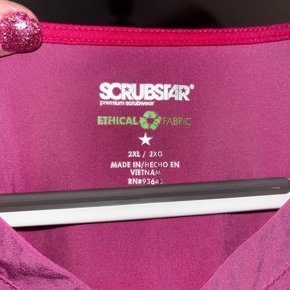 ScrubStar brand scrub top 2X in pink - Picture 6 of 6